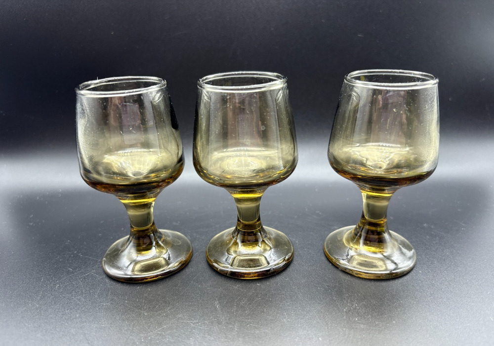 Vtg Small Smoky Brown Glass Cordial Glasses Set of 3 Barware After dinner 3"